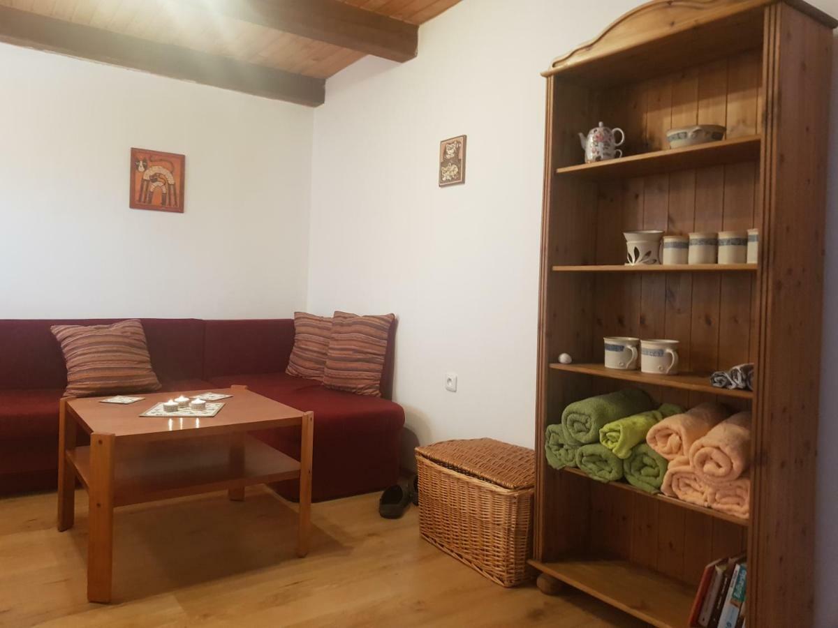Hrncirna Appartement Klenovice  Buitenkant foto