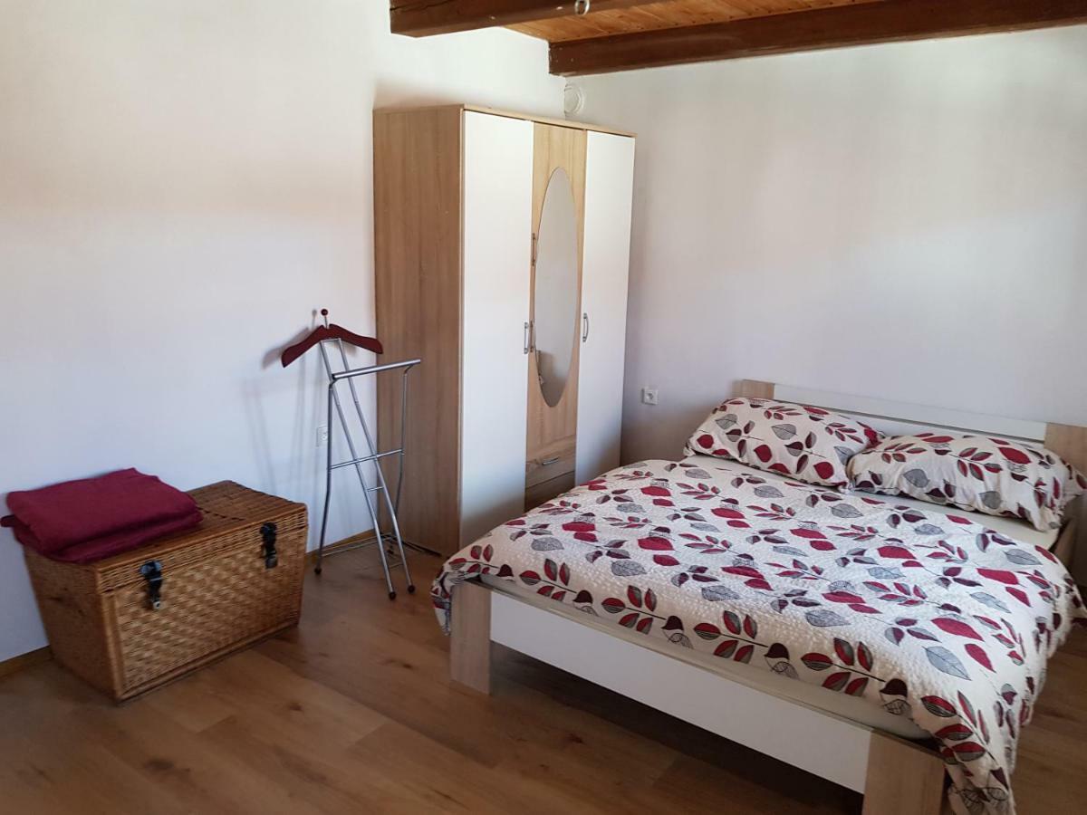 Hrncirna Appartement Klenovice  Buitenkant foto